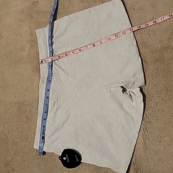 ❤️ NWT SCOOBY-DOO SHORTS SIZE LARGE - Picture 6 of 6